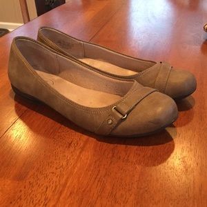 9 Wide Flats Life Stride Simply Comfort
